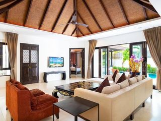 For rent 3 bedrooms villa in Mueang Phuket, Phuket