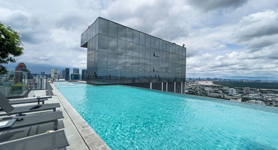 For rent 1 bed condo in Watthana, Bangkok