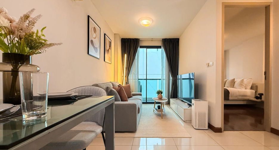 For rent 1 bed condo in Watthana, Bangkok
