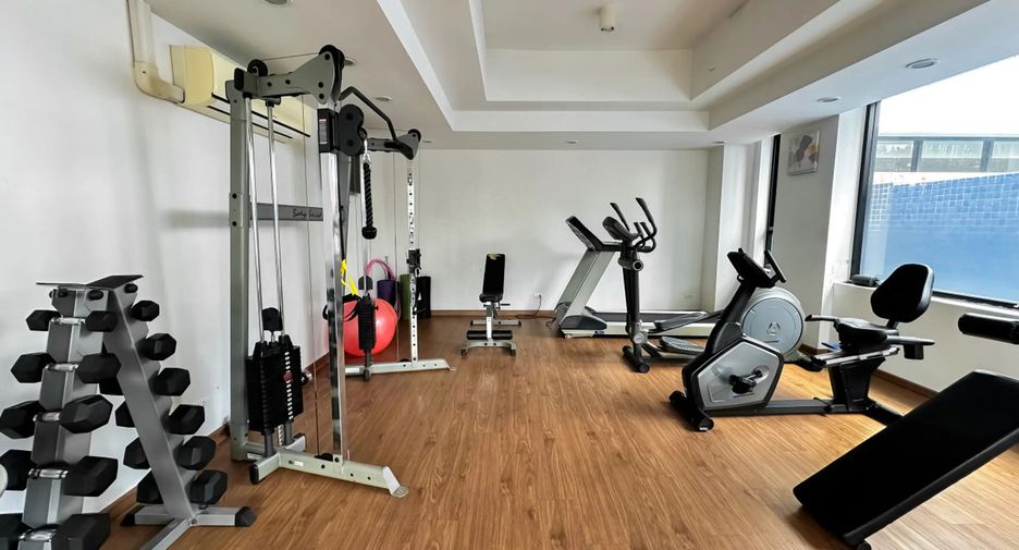 For rent 1 bed condo in Watthana, Bangkok