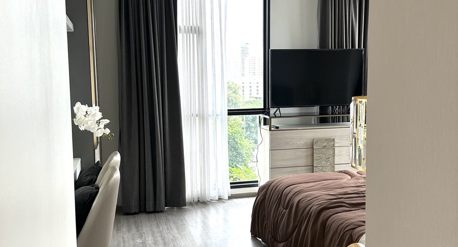 For rent 2 ベッドルーム condo in Watthana, Bangkok