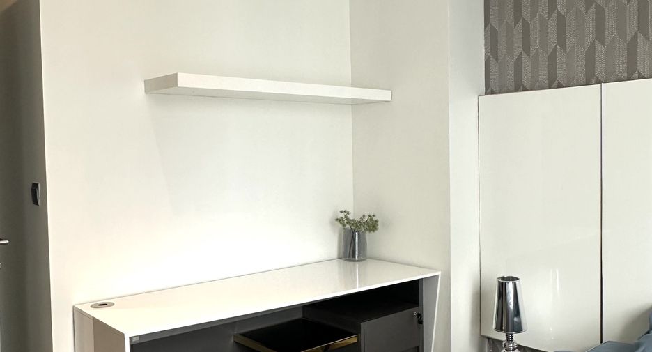 For rent 2 ベッドルーム condo in Watthana, Bangkok
