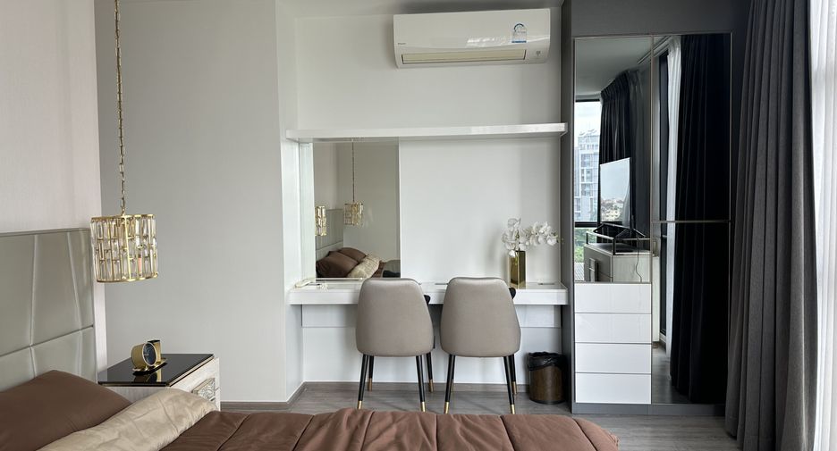 For rent 2 ベッドルーム condo in Watthana, Bangkok