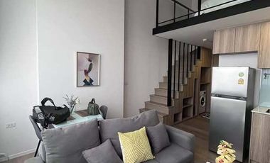 Продажа 1 кровать кондо в Пхра Кханонг, Бангкок