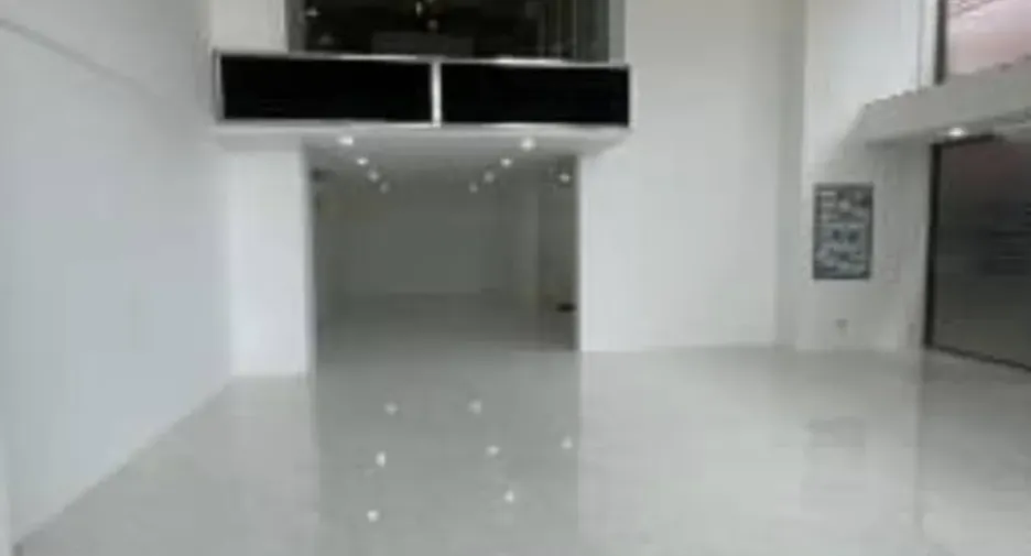 For sale and for rent office in Wang Thonglang, Bangkok