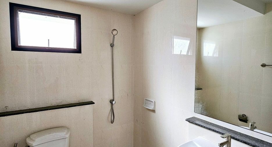 For sale 3 ベッドルーム house in Bang Sao Thong, Samut Prakan