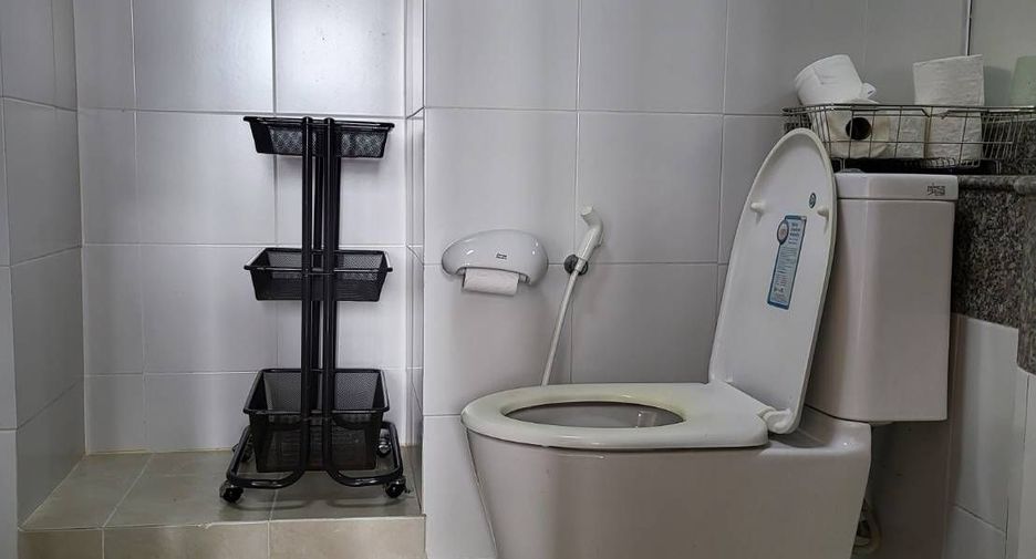 For sale and for rent 2 bedrooms condo in Watthana, Bangkok