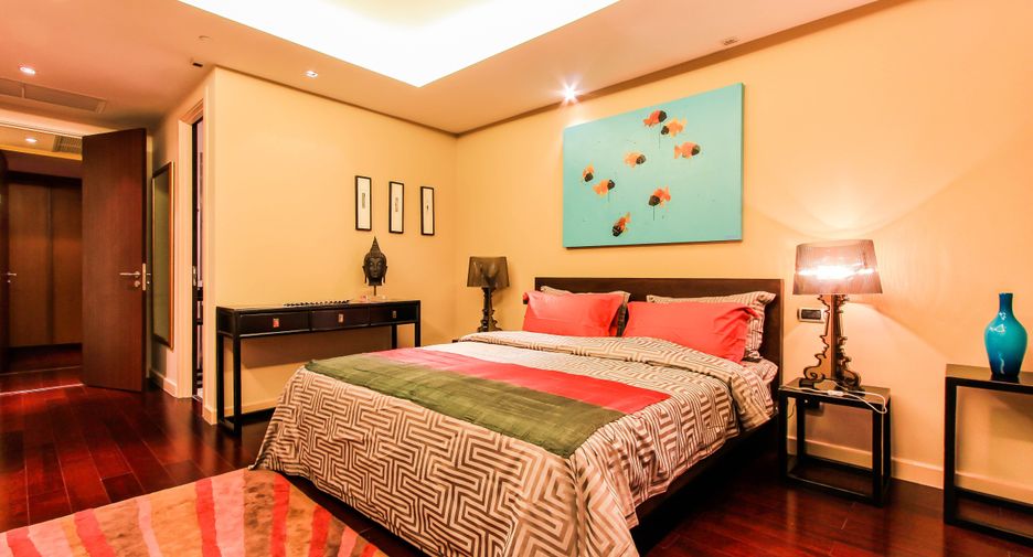 For rent 3 ベッドルーム condo in Phaya Thai, Bangkok
