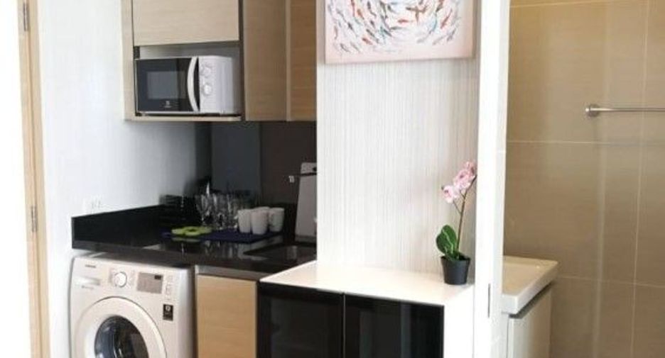 For sale 1 bed condo in Khlong Toei, Bangkok