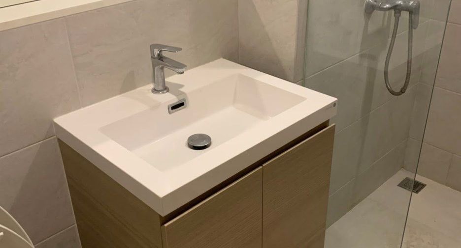 For rent 1 bed condo in Ratchathewi, Bangkok