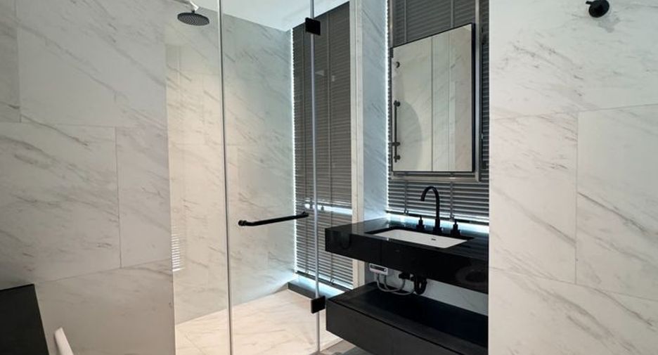 For rent 2 bedrooms condo in Sathon, Bangkok
