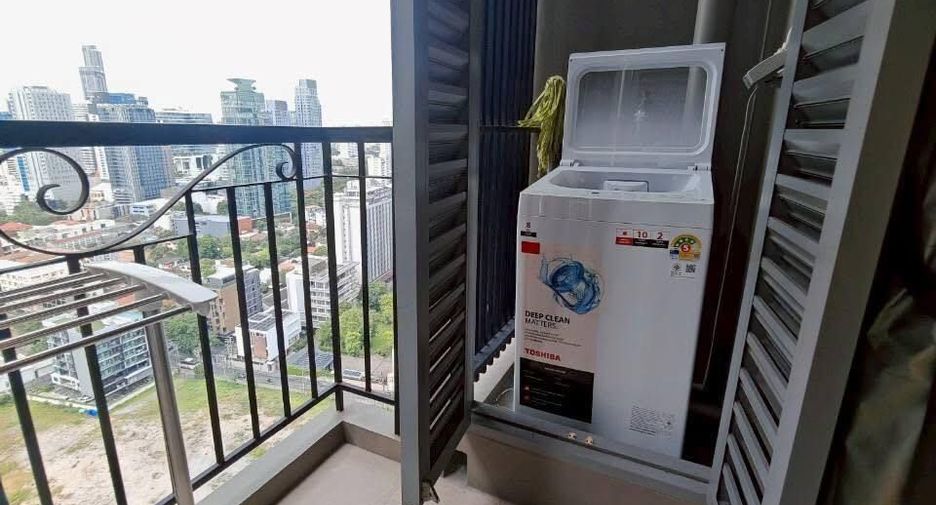 Condo en alquiler de 1 habitaciones en Khlong Toei, Bangkok