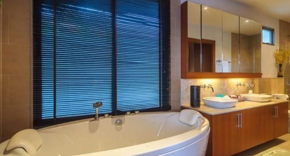 For rent 4 bedrooms villa in Thalang, Phuket