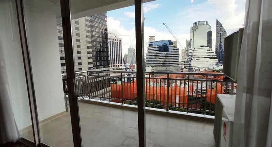 Condo en alquiler de 3 habitaciones en Khlong Toei, Bangkok