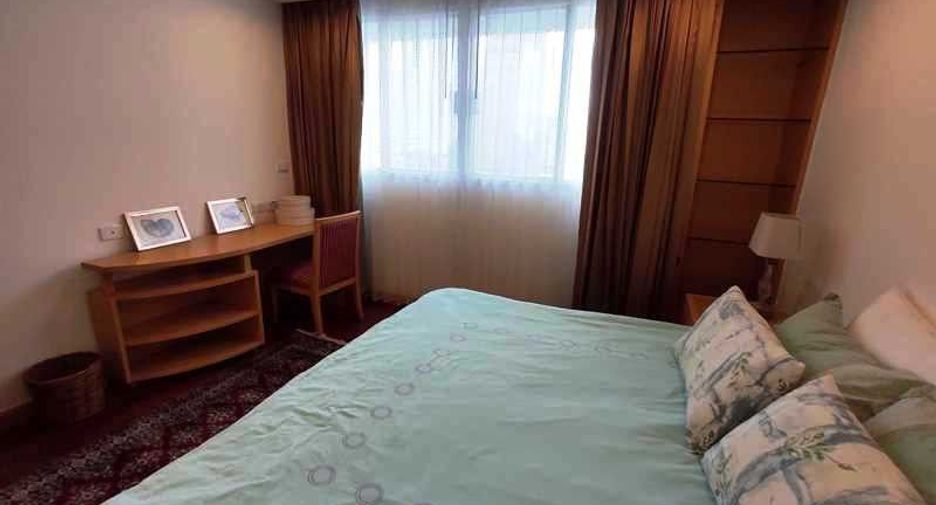 Condo en alquiler de 3 habitaciones en Khlong Toei, Bangkok