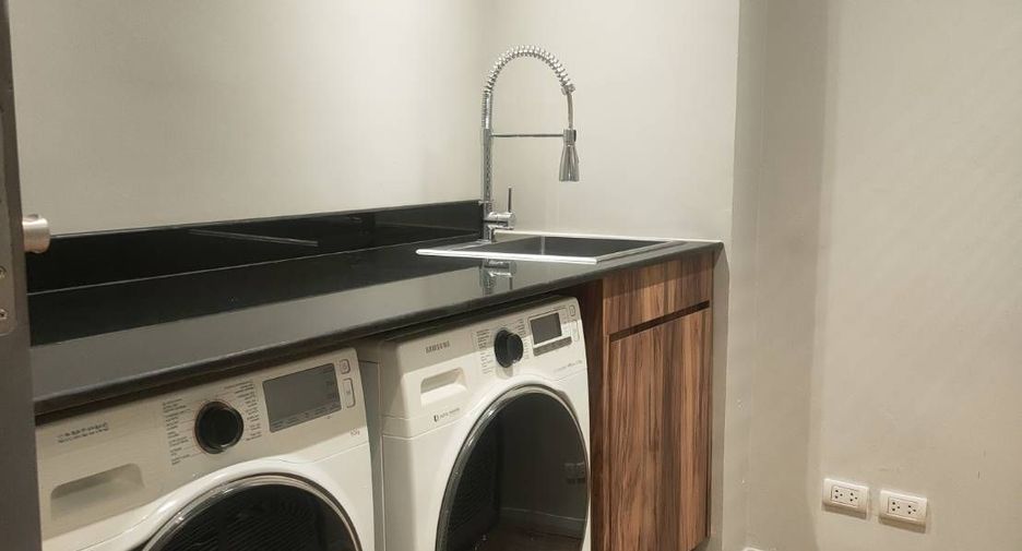 Wohnung zur Miete mit 2 Zimmer in Watthana, Bangkok