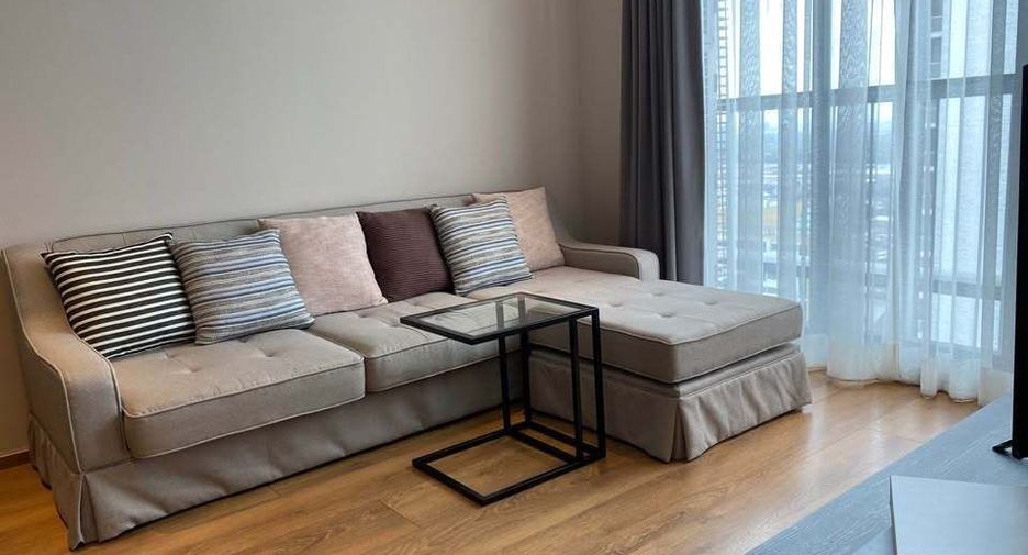 For rent 2 bedrooms condo in Khlong Toei, Bangkok