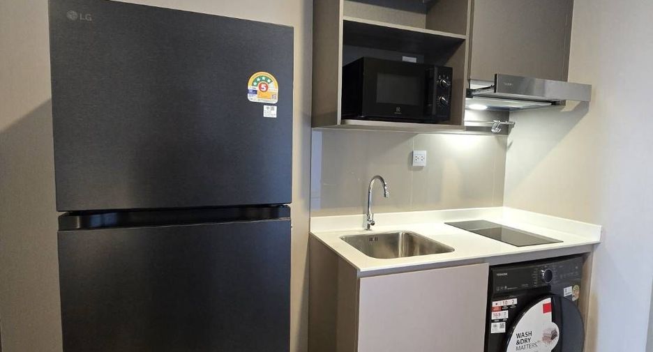 For rent studio condo in Khlong Toei, Bangkok