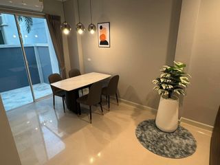 Haus zur Miete mit 3 Zimmer in Chom Thong, Bangkok