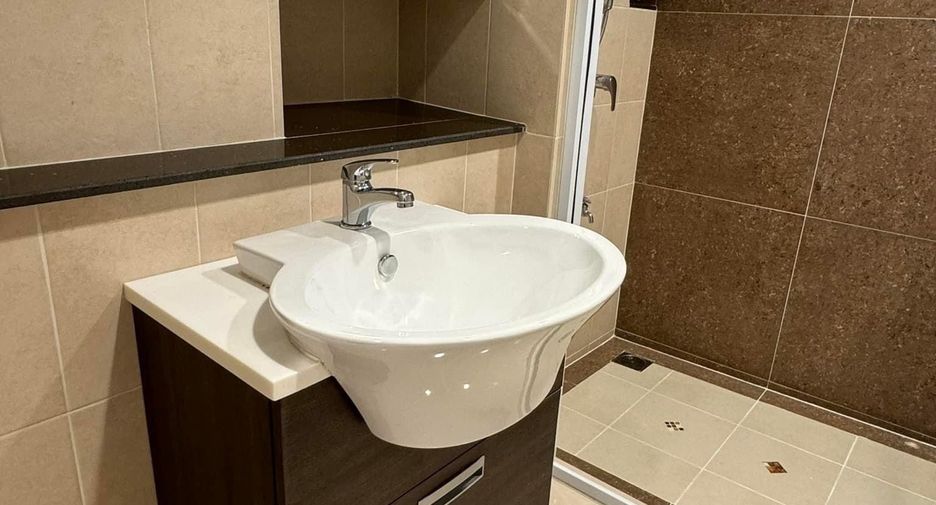 Haus zur Miete mit 3 Zimmer in Chom Thong, Bangkok