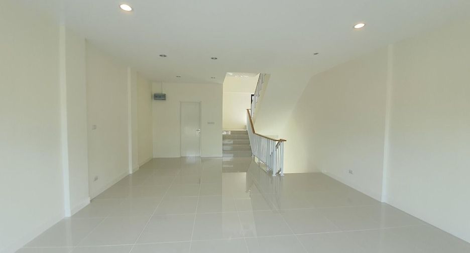 For sale 2 bedrooms townhouse in Prawet, Bangkok