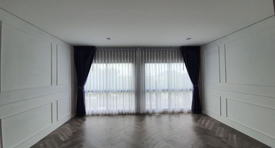 For sale 2 bedrooms townhouse in Prawet, Bangkok