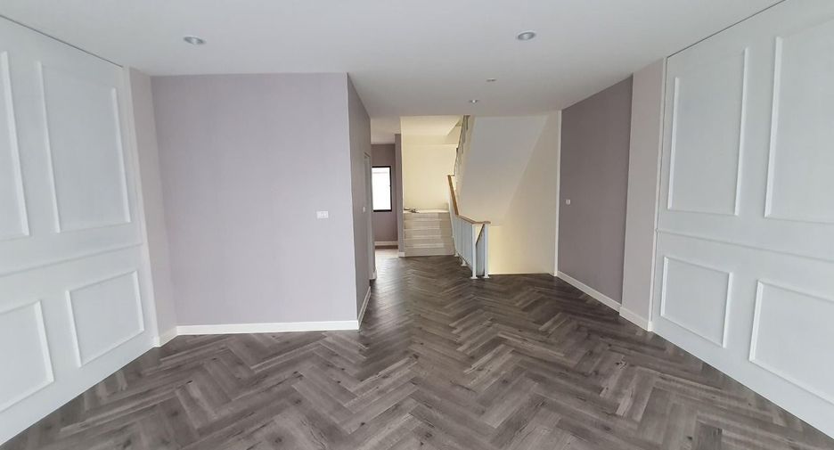 For sale 2 bedrooms townhouse in Prawet, Bangkok