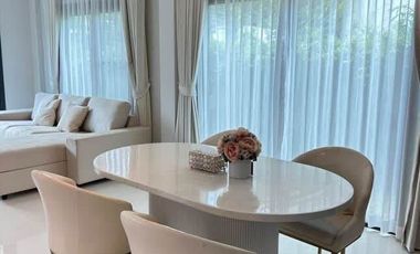 Haus zur Miete mit 4 Zimmer in Mueang Phuket, Phuket