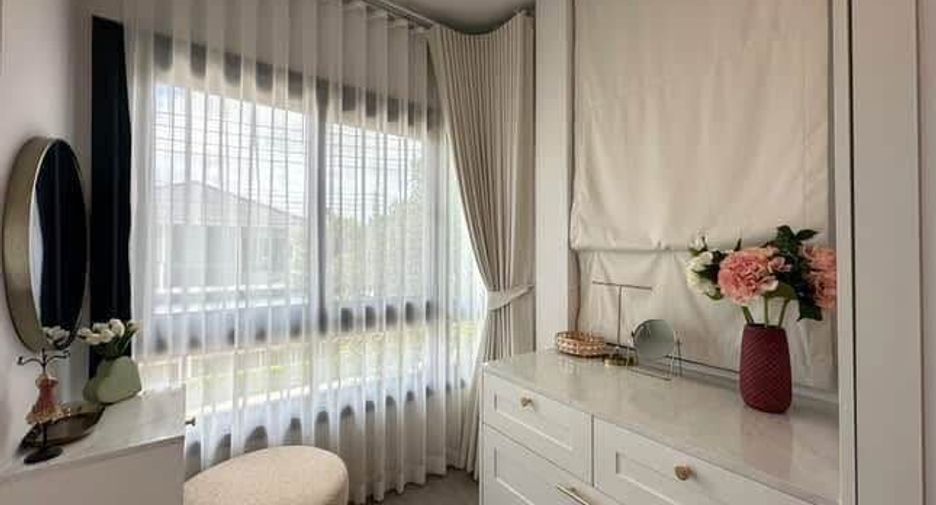 For rent 4 bedrooms house in Mueang Phuket, Phuket