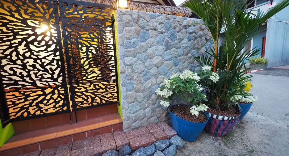 For rent 2 bedrooms villa in Mueang Phuket, Phuket