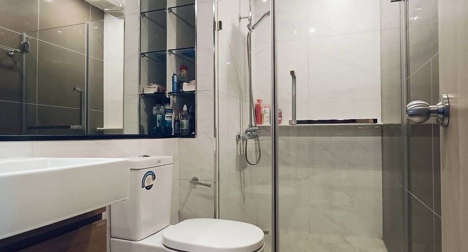 For rent 1 bed condo in Phra Khanong, Bangkok