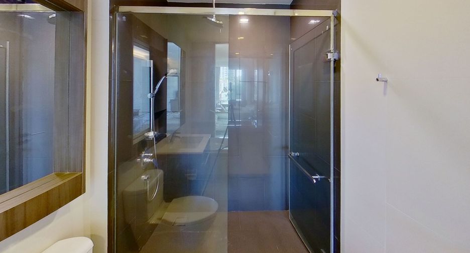 For sale and for rent 1 bed condo in Watthana, Bangkok