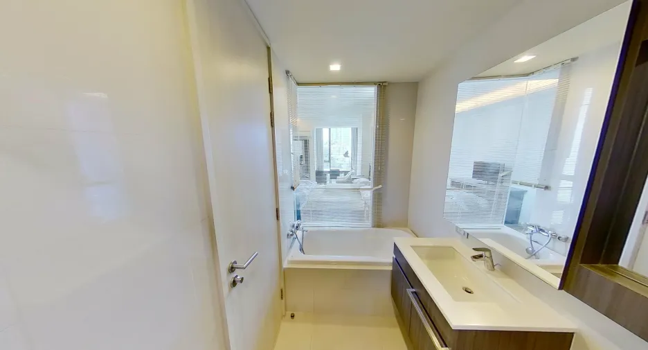For sale and for rent 1 bed condo in Watthana, Bangkok