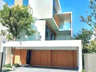 Haus zur Miete mit 3 Zimmer in Saphan Sung, Bangkok