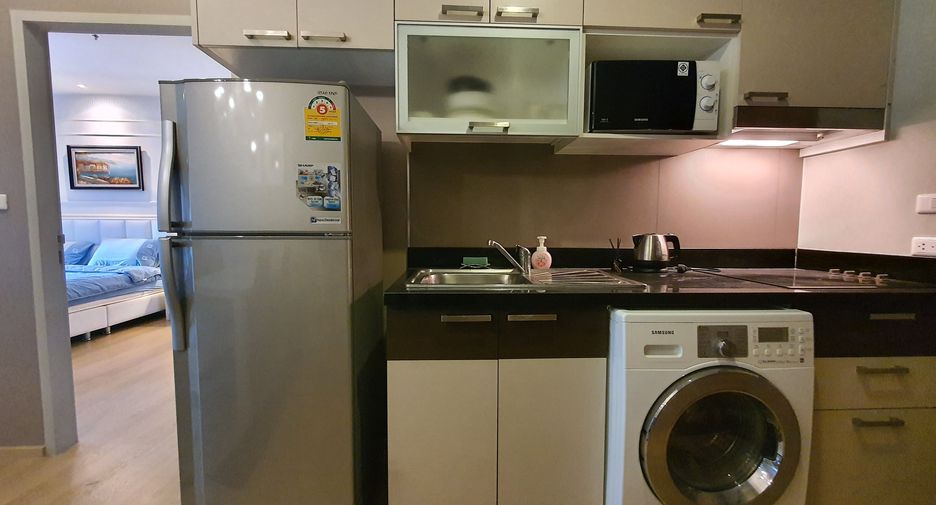 For rent 1 bed condo in Khlong Toei, Bangkok