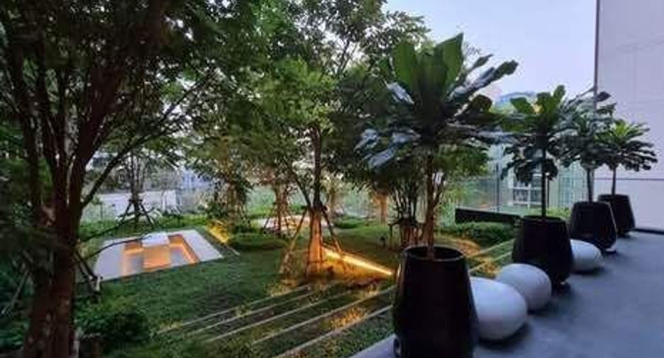 Wohnung zur Miete mit Studio in Watthana, Bangkok