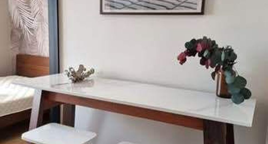 Wohnung zur Miete mit Studio in Watthana, Bangkok