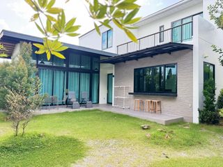 Casa en alquiler de 4 habitaciones en Mueang Phuket, Phuket