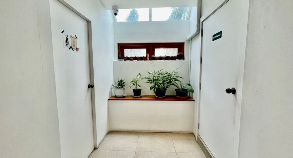For sale 2 bedrooms house in Watthana, Bangkok