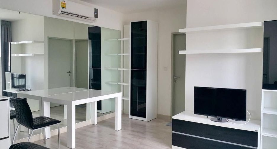 Продажа 2 спальни кондо в Хуаи Кхщанг, Бангкок