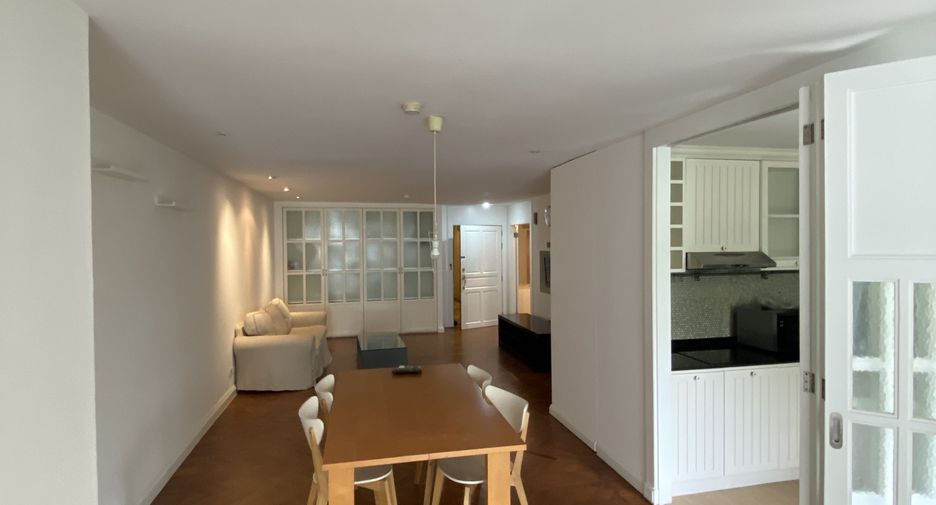 For rent 2 bedrooms condo in Watthana, Bangkok