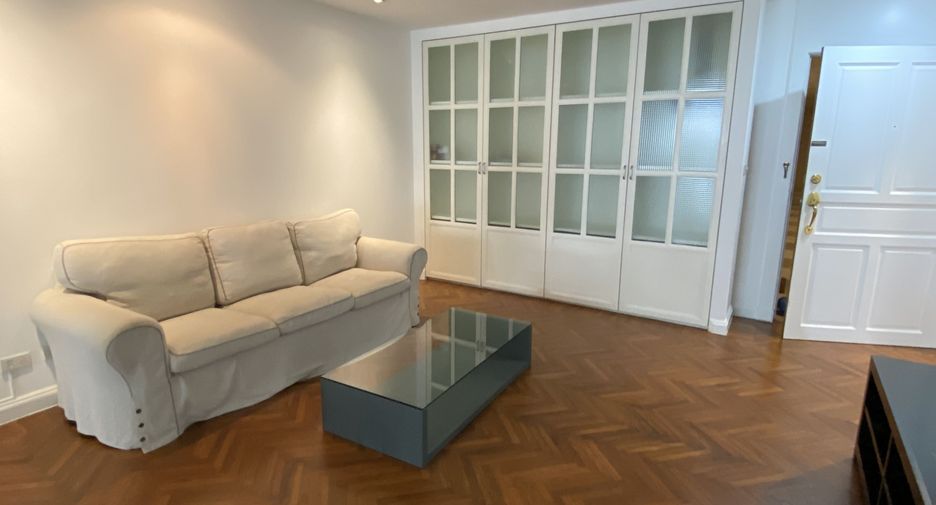 For rent 2 bedrooms condo in Watthana, Bangkok