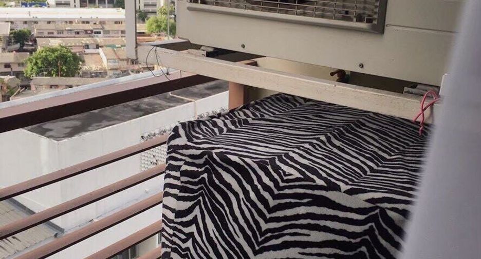 For rent 1 bed condo in Bang Rak, Bangkok