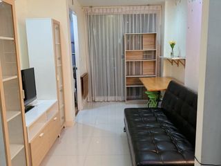 Wohnung zur Miete mit 1 Zimmer in Bang Rak, Bangkok