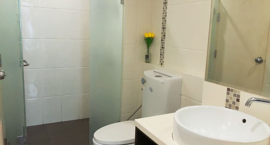 For rent 1 bed condo in Bang Rak, Bangkok