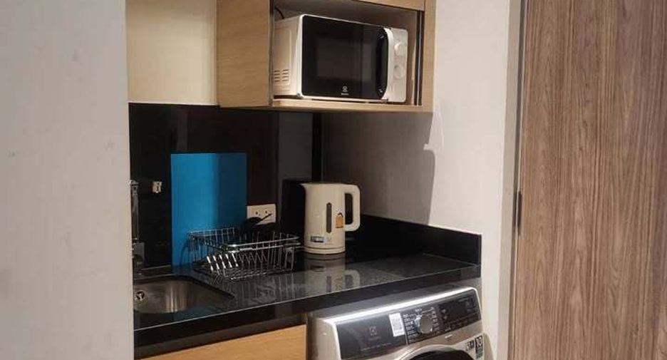 For rent スタジオ condo in Khlong Toei, Bangkok