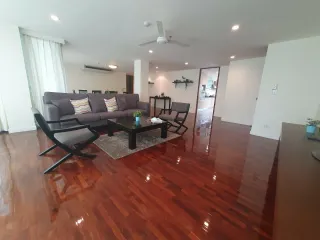 For rent 3 bedrooms condo in Sathon, Bangkok