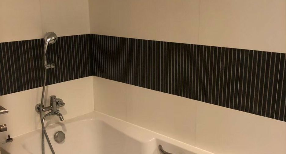 Wohnung zum Kauf und zur Miete mit 1 Zimmer in Sathon, Bangkok