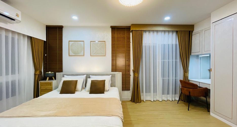 À louer 3 chambres maison à Mueang Phuket, Phuket
