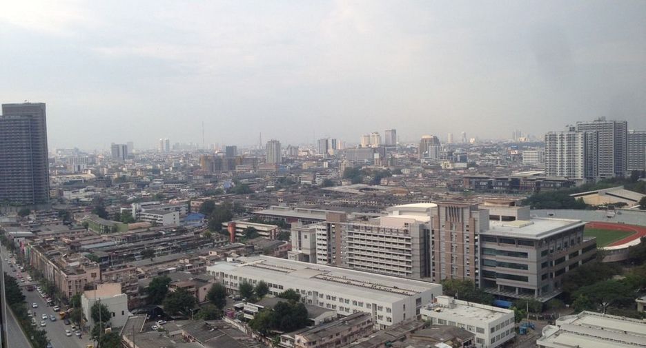 À vendre 2 chambres condo à Bang Rak, Bangkok